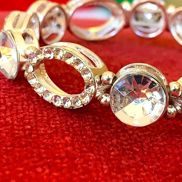 NWT Rhinestone Silver Bracelet - Picture 2 of 4